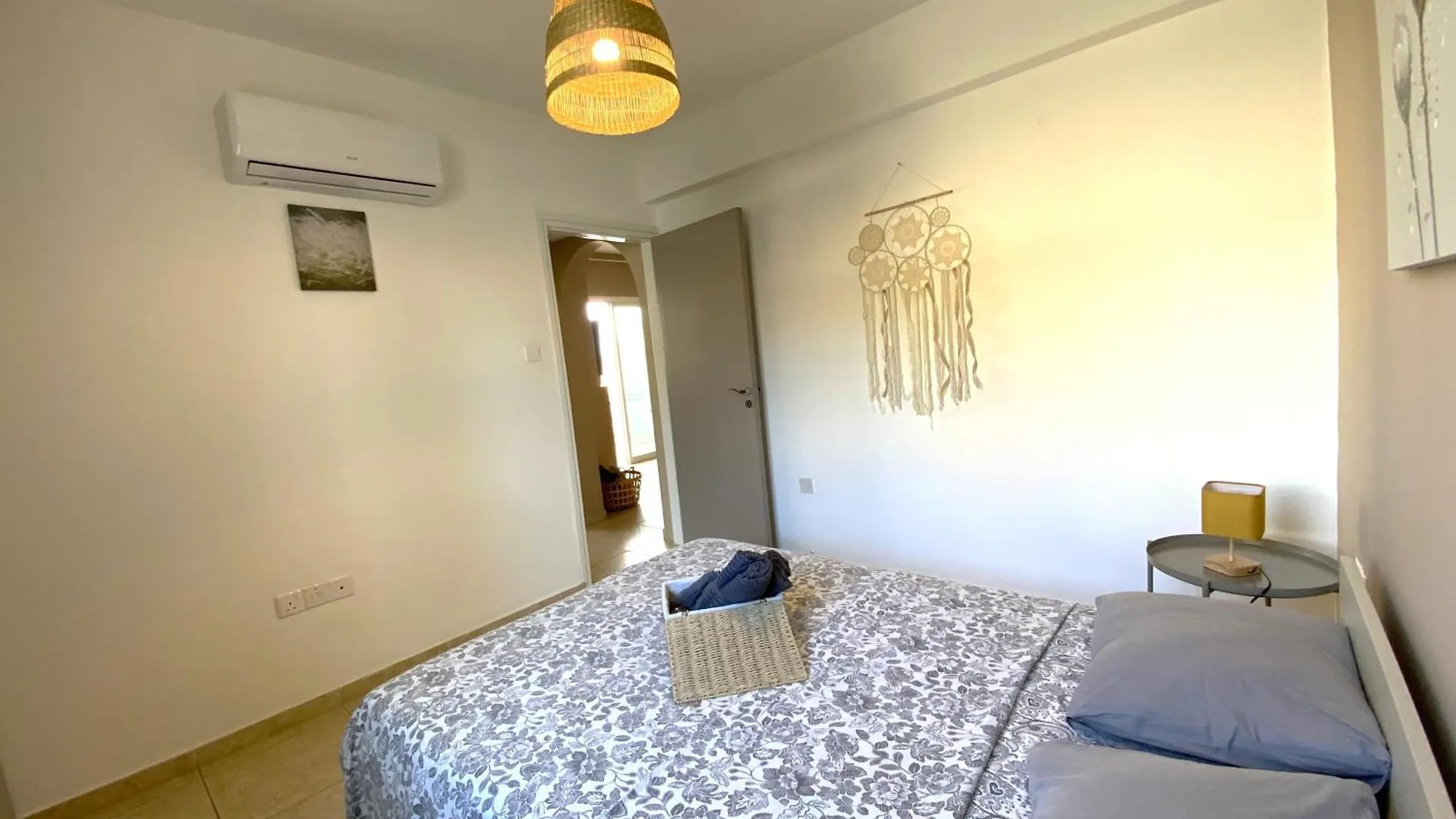 2 Cozy Apts, Fast Internet, 5 Min Walk To Beach! لارنكا 0*,